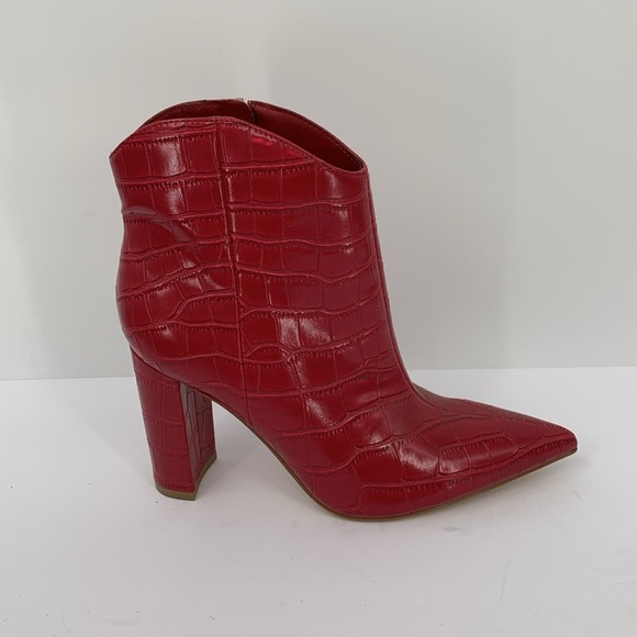 Marc Fisher Lexari ankle boots pink embossed croc heel zipper shoe women new 8 - Picture 1 of 6